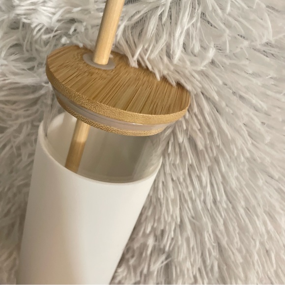 Mrs cup - Picture 4 of 4